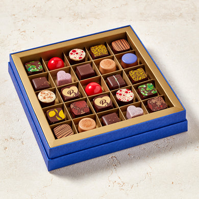 25 Piece Praline Box Christmas